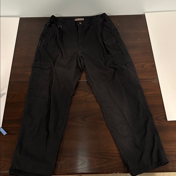 5.11 Tactical Cargo Pants Black Size 38 – Ripstop Utility Work Pants - Picture 1 of 9